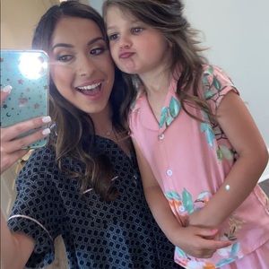 Meet your Posher, Caitlyn